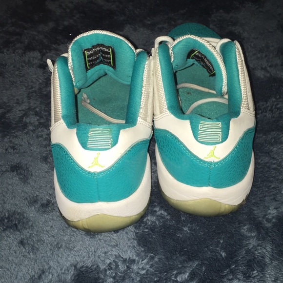 Jordan’s - Picture 2 of 6